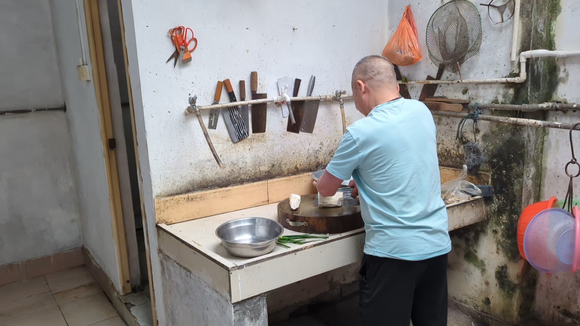 Why Do Chinese Chefs Use Cleavers? The History Behind China's Most Misunderstood Knife (with a recipe for stir-fried potatoes)